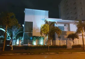 Foto 1 de Sobrado com 5 Quartos à venda, 628m² em Centro, Camboriú