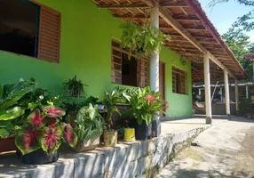 Foto 1 de Fazenda/Sítio com 3 Quartos à venda, 420m² em Barreiro Rural, Taubaté