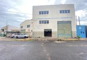 Foto 1 de Galpão/Depósito/Armazém com 1 Quarto para alugar, 388m² em VILA GALVAO, Bauru