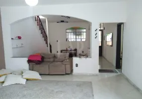 Foto 1 de Casa com 3 Quartos à venda, 250m² em São Gabriel, Belo Horizonte