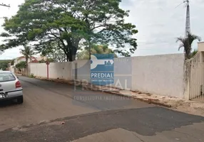 Foto 1 de Lote/Terreno à venda, 942m² em Jardim Sao Carlos, São Carlos