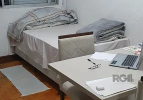 Foto 1 de Kitnet com 1 Quarto à venda, 36m² em Farroupilha, Porto Alegre