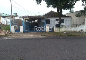 Foto 1 de Lote/Terreno à venda, 350m² em Bom Jesus, Uberlândia