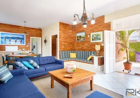 Foto 1 de Casa com 3 Quartos à venda, 218m² em Centro, Ubatuba