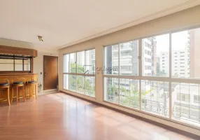 Foto 1 de Apartamento com 3 Quartos para alugar, 107m² em Moema, São Paulo