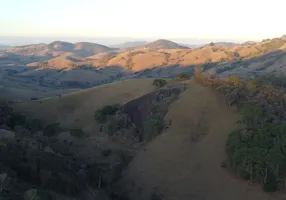 Foto 1 de Lote/Terreno à venda, 120000m² em Centro, Consolação