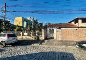 Foto 1 de Casa com 6 Quartos para venda ou aluguel, 576m² em Centro, Rio das Ostras