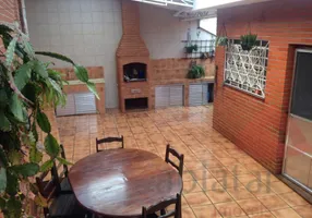 Foto 1 de Casa com 3 Quartos à venda, 256m² em Parque Assunção, Taboão da Serra