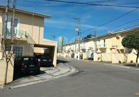 Foto 1 de Casa de Condomínio com 3 Quartos à venda, 150m² em Vila Caputera, Mogi das Cruzes