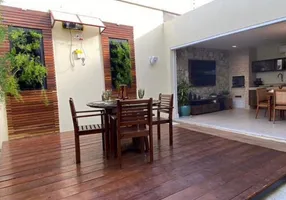 Foto 1 de Casa de Condomínio com 3 Quartos à venda, 140m² em Quintas do Calhau, São Luís