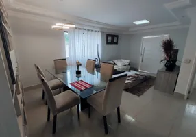 Foto 1 de Casa de Condomínio com 4 Quartos para venda ou aluguel, 280m² em Lagoa, Macaé