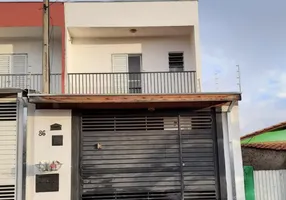 Foto 1 de Sobrado com 3 Quartos à venda, 120m² em Morada dos Nobres, Taubaté