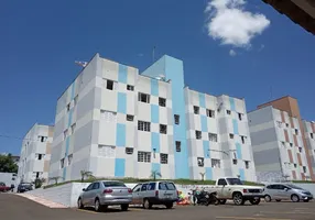 Foto 1 de Apartamento com 2 Quartos à venda, 50m² em Jardim Strass, Londrina