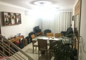 Foto 1 de Sobrado com 3 Quartos à venda, 160m² em Vila Carbone, São Paulo