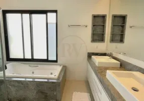 Foto 1 de Casa com 3 Quartos à venda, 200m² em Riviera de São Lourenço, Bertioga