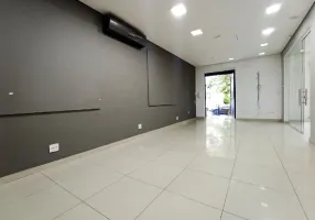 Foto 1 de Imóvel Comercial com 3 Quartos para alugar, 131m² em Moinhos de Vento, Porto Alegre