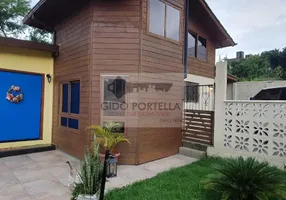 Foto 1 de Casa com 3 Quartos à venda, 200m² em Centro, Águas Mornas
