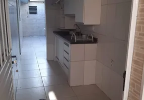 Foto 1 de Casa com 2 Quartos à venda, 100m² em Jardim Aracy, Mogi das Cruzes