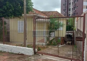 Foto 1 de Casa com 3 Quartos à venda, 150m² em Jardim São Pedro, Porto Alegre