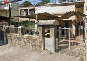 Foto 1 de Casa com 4 Quartos à venda, 270m² em Parque Centenario, Duque de Caxias