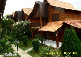 Foto 1 de Casa de Condomínio com 5 Quartos à venda, 136m² em Jardim Santana, Gravatá