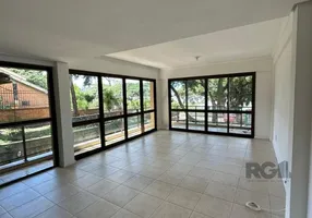 Foto 1 de Apartamento com 3 Quartos para alugar, 134m² em Vila Assunção, Porto Alegre