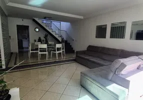 Foto 1 de Sobrado com 3 Quartos à venda, 230m² em Jardim da Saude, São Paulo