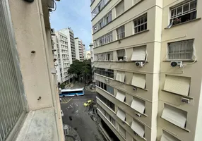 Foto 1 de Kitnet com 1 Quarto à venda, 30m² em Copacabana, Rio de Janeiro