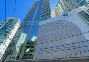 Foto 1 de Apartamento com 4 Quartos à venda, 172m² em Centro, Itapema