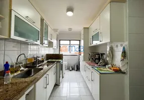 Foto 1 de Apartamento com 3 Quartos à venda, 100m² em Novo Visconde, Macaé