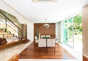 Foto 1 de Casa com 4 Quartos à venda, 241m² em Alto da Glória, Curitiba