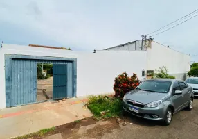 Foto 1 de Casa com 8 Quartos para alugar, 360m² em Vila Progresso, Campo Grande