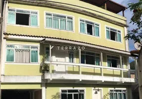 Foto 1 de Apartamento com 3 Quartos à venda, 385m² em São Pedro, Teresópolis