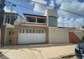 Foto 1 de Casa com 6 Quartos à venda, 270m² em Jabotiana, Aracaju