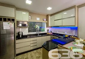 Foto 1 de Sobrado com 3 Quartos à venda, 100m² em Nova Brasília, Joinville