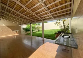 Foto 1 de Casa com 3 Quartos à venda, 92m² em Jardim América, Goiânia