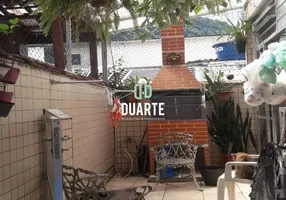 Foto 1 de Casa com 2 Quartos à venda, 120m² em Marapé, Santos