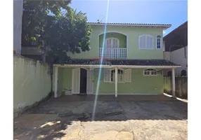 Foto 1 de Apartamento com 3 Quartos à venda, 100m² em Jardim Pero, Cabo Frio