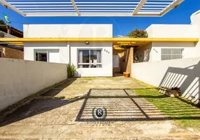 Foto 1 de Casa com 2 Quartos à venda, 58m² em Centenário, Torres