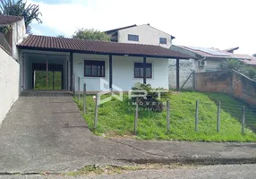 Foto 1 de Casa com 2 Quartos para alugar, 80m² em Velha Central, Blumenau
