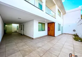 Foto 1 de Casa com 4 Quartos à venda, 360m² em Rio Branco, Belo Horizonte