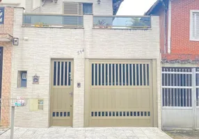 Foto 1 de Casa com 2 Quartos à venda, 77m² em Vila Valença, São Vicente