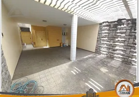 Foto 1 de Casa com 3 Quartos à venda, 250m² em Fátima, Fortaleza