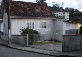 Foto 1 de Casa com 3 Quartos à venda, 100m² em Garcia, Blumenau