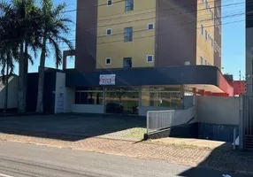 Foto 1 de Galpão/Depósito/Armazém à venda, 900m² em Portal de Versalhes 1, Londrina