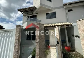 Foto 1 de Casa de Condomínio com 5 Quartos à venda, 260m² em Ariribá, Balneário Camboriú