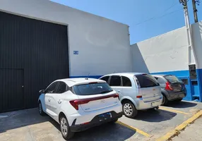 Foto 1 de Galpão/Depósito/Armazém para alugar, 240m² em Jardim Jacinto, Jacareí