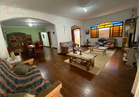 Foto 1 de Casa com 3 Quartos à venda, 195m² em Jardim do Lago, São Paulo