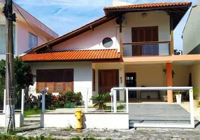 Foto 1 de Casa com 3 Quartos à venda, 132m² em Itaguaçu, Florianópolis