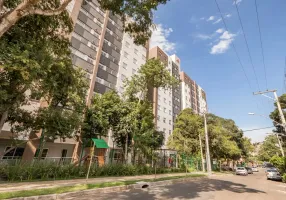 Foto 1 de Apartamento com 3 Quartos à venda, 70m² em Santo Antônio, Porto Alegre